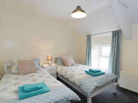 Ty Rhos, Farm Stay, Sleeps 4, Rhoshirwaun 2 Miles From Aberdaron Dış mekan fotoğraf