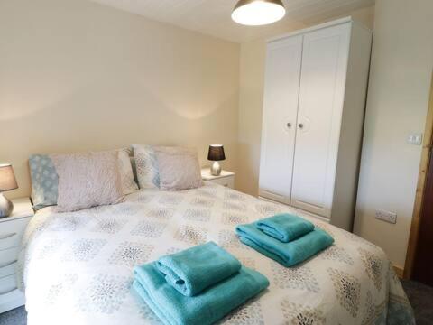 Ty Rhos, Farm Stay, Sleeps 4, Rhoshirwaun 2 Miles From Aberdaron Dış mekan fotoğraf